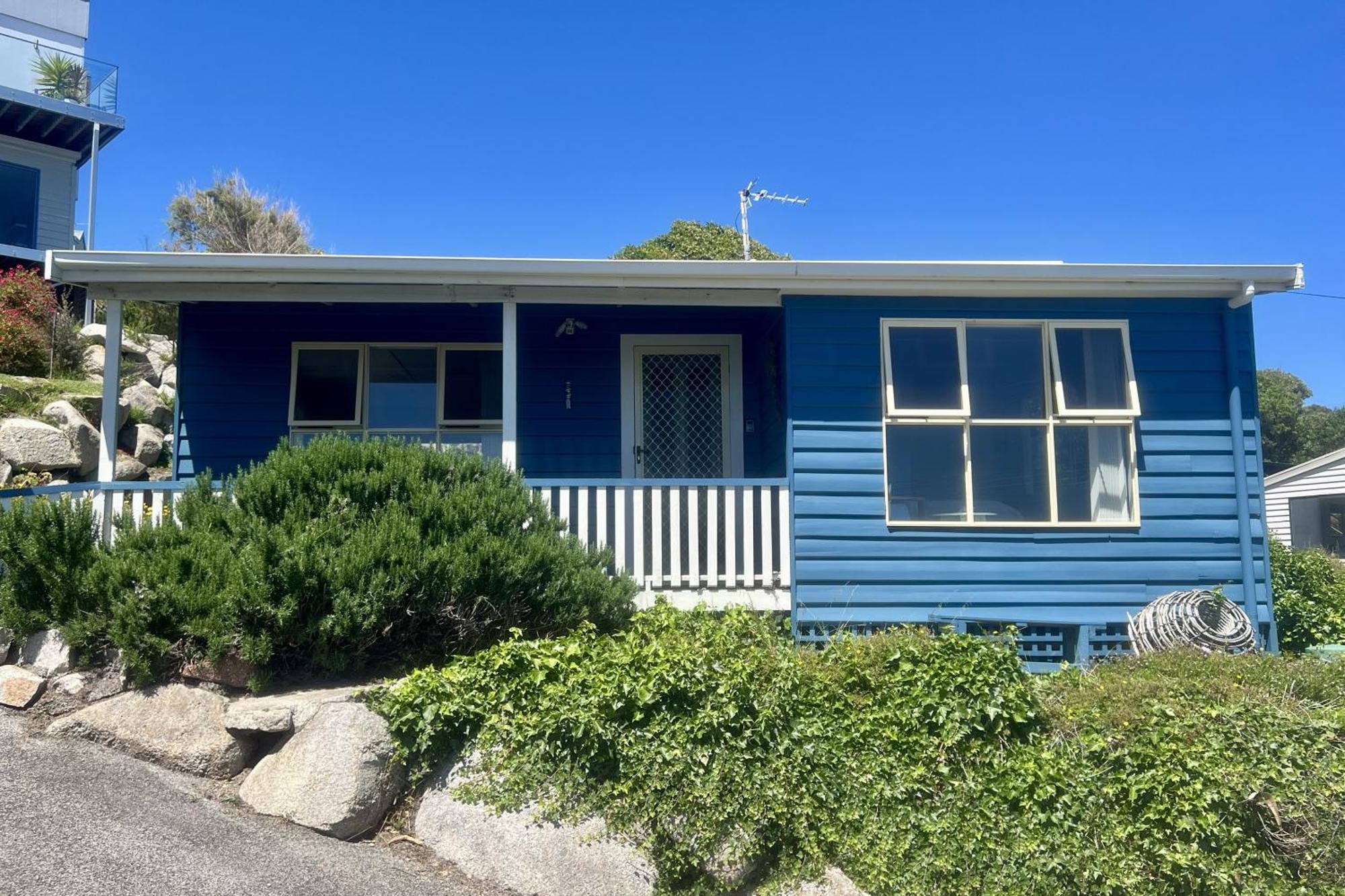 Binalong Beach Cottage Beachfront At Bay Of Fires Next To Restaurant Binalong Bay Exteriör bild